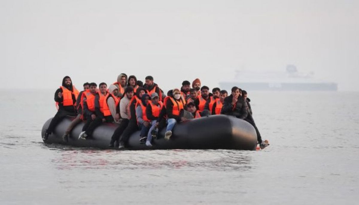 Dozens feared dead after migrant boat found drifting off canary islands after 26 days  