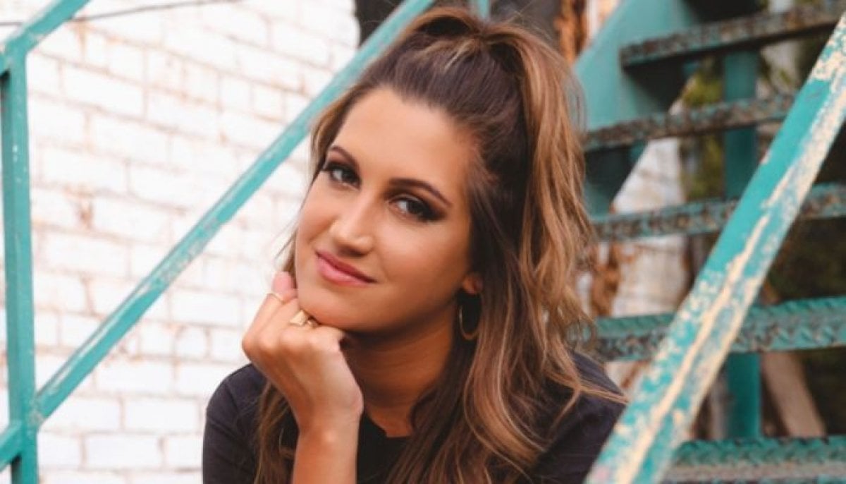 Carolyn Miller recalls her interesting journey into country music