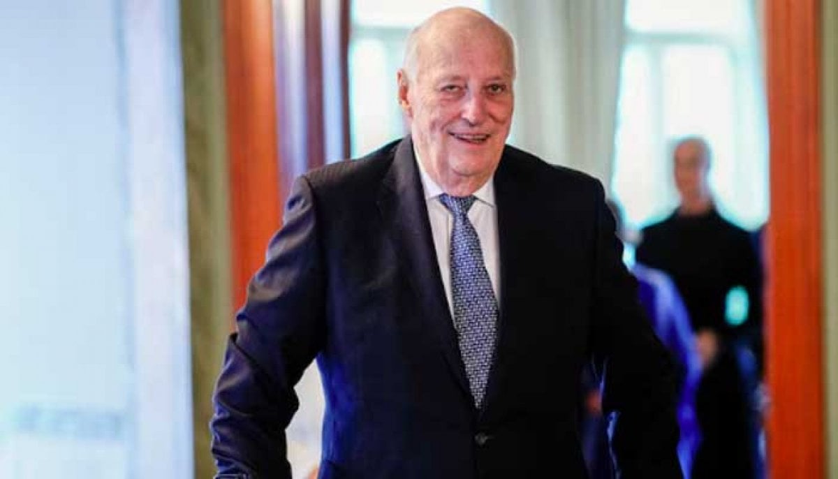 Royal house says King and Queen will attend King Harald’s funeral with children