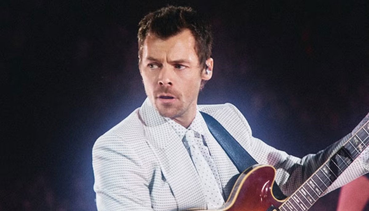 Harry Styles sparks Glastonbury 2027 rumours