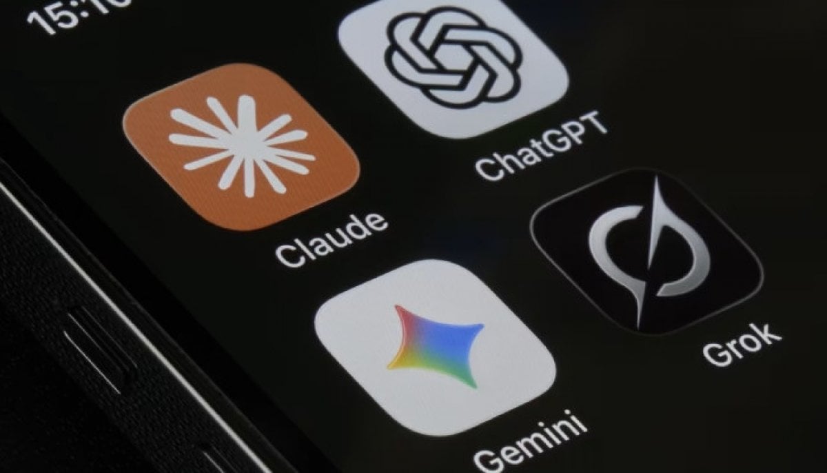 AI stocks plunge worldwide as industry leaders call for development slowdown