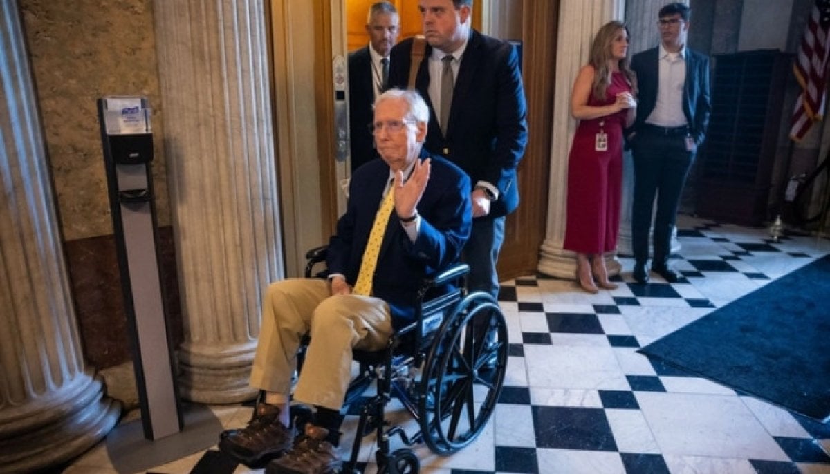 Mitch McConnell, 84, returns to Senate in wheelchair after hospitalisation