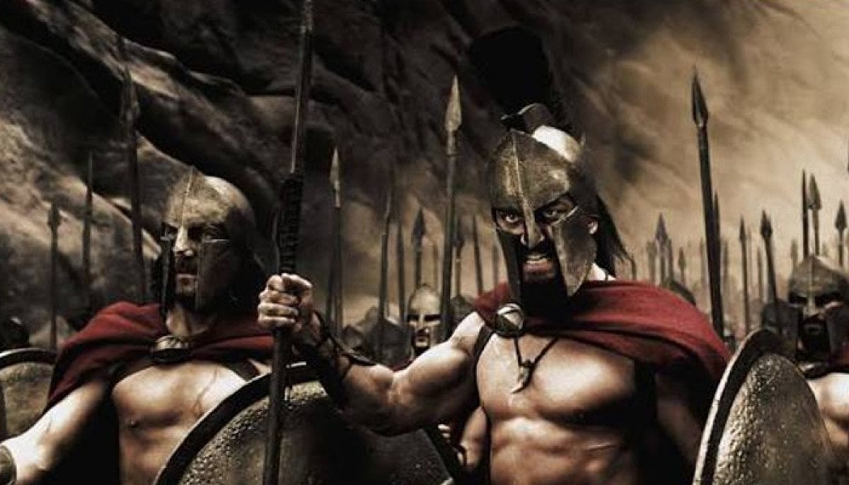 '300 is the gayest movie he ever made,' says Zack Snyder