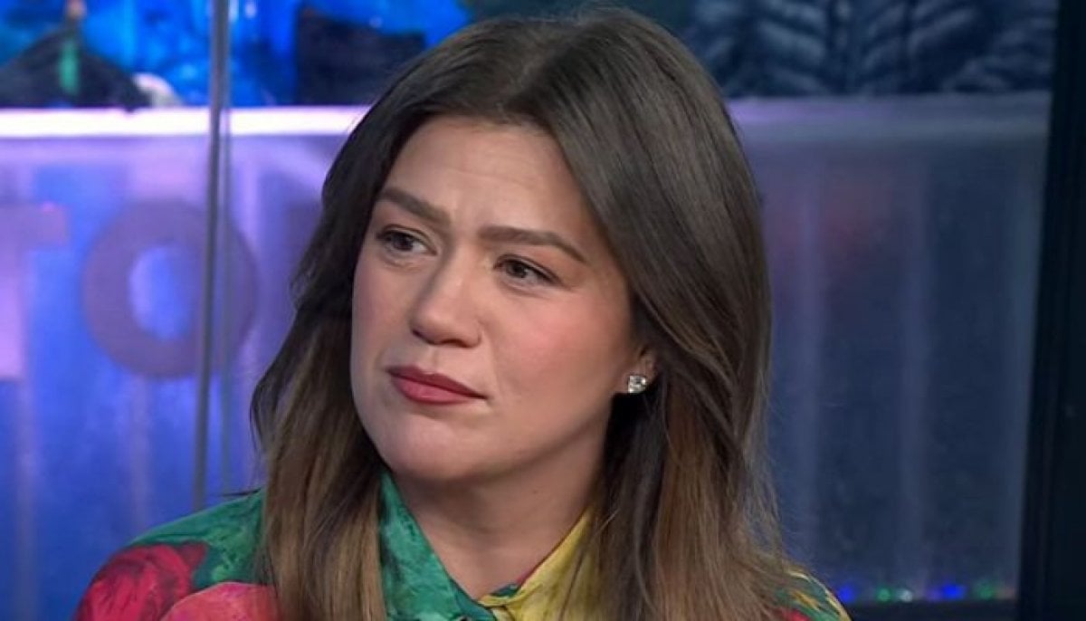 Kelly Clarkson's staff turns furious after finale of her daytime TV gig