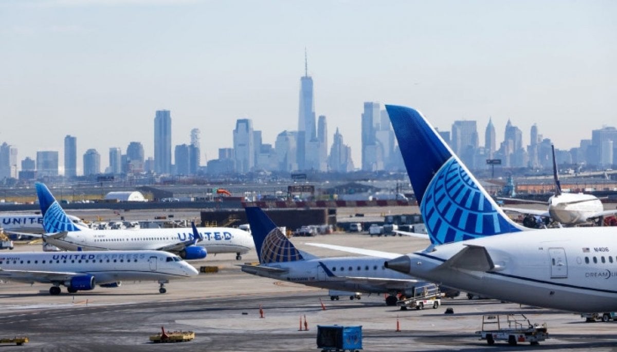 Flights halted at Philadelphia, Newark and Teterboro airports due to equipment outage