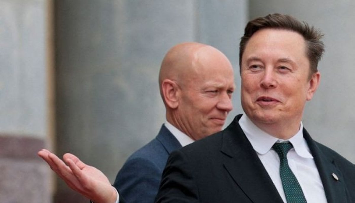 Why does Elon Musk want more people to visit China?