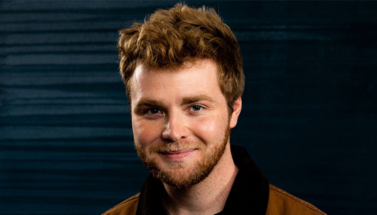 Alex Warren set to rock the stage at upcoming music festival