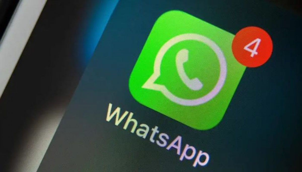 WhatsApp tests birthday dates in contact info screen