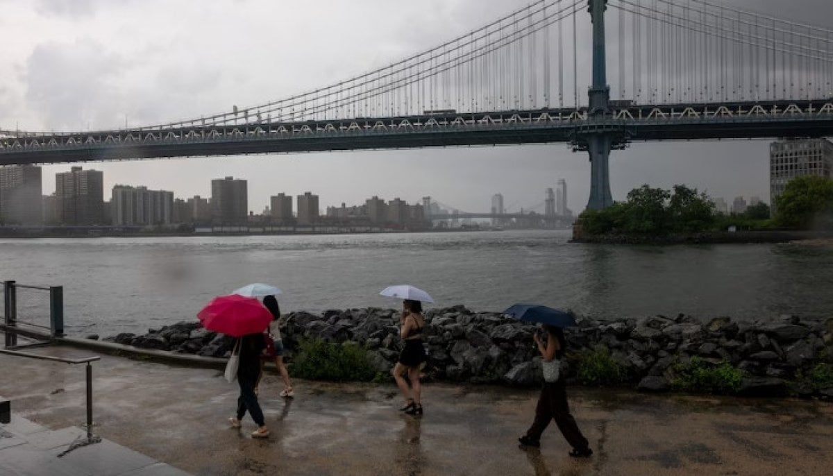 Nor’easter kills one and leaves nearly 140,000 without power on US East Coast