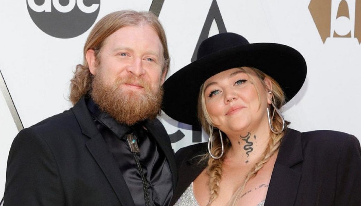 Elle King ties the knot with Dan Tooker in intimate ceremony
