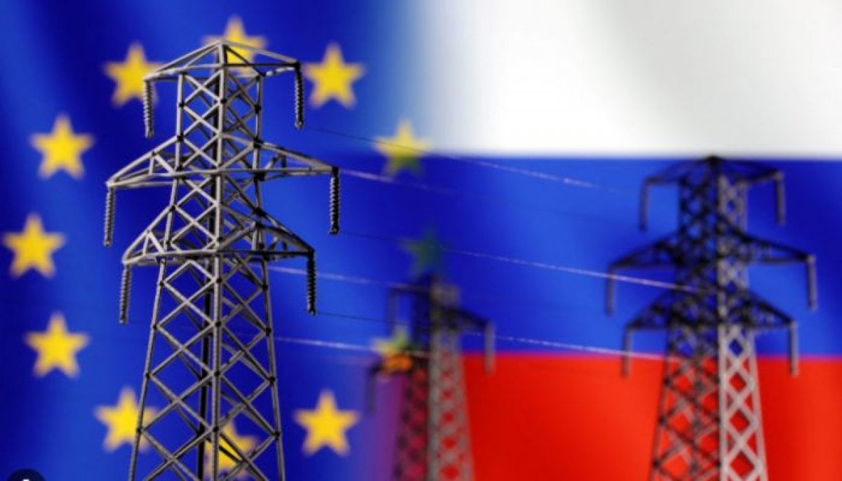 Poland pushes EU toward complete cutoff of Russian energy amid security threats