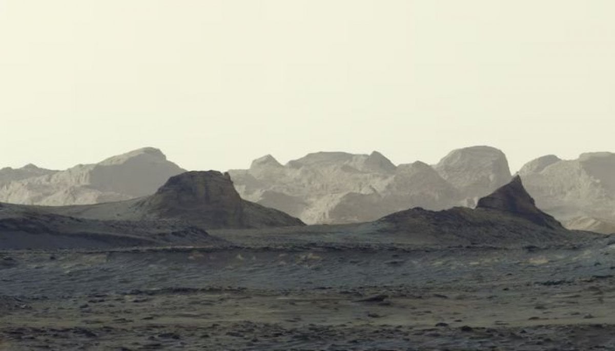 NASA Curiosity captures strange ‘wind-carved’ Mars landscape in dawn image 