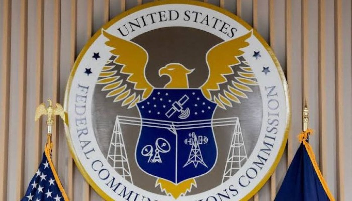 US agency weighs easing rules on AI political robocalls to cellphones ahead of election
