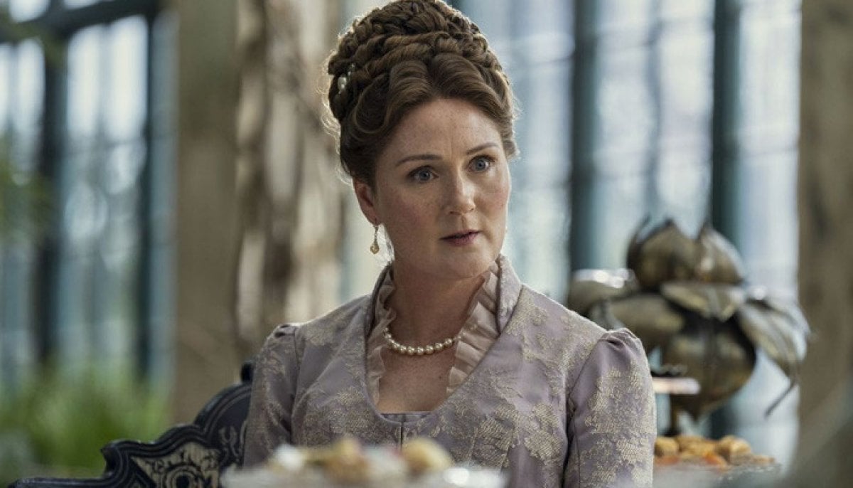 Netflix orders 'Bridgerton' spinoff focusing on Lady Violet Bridgerton