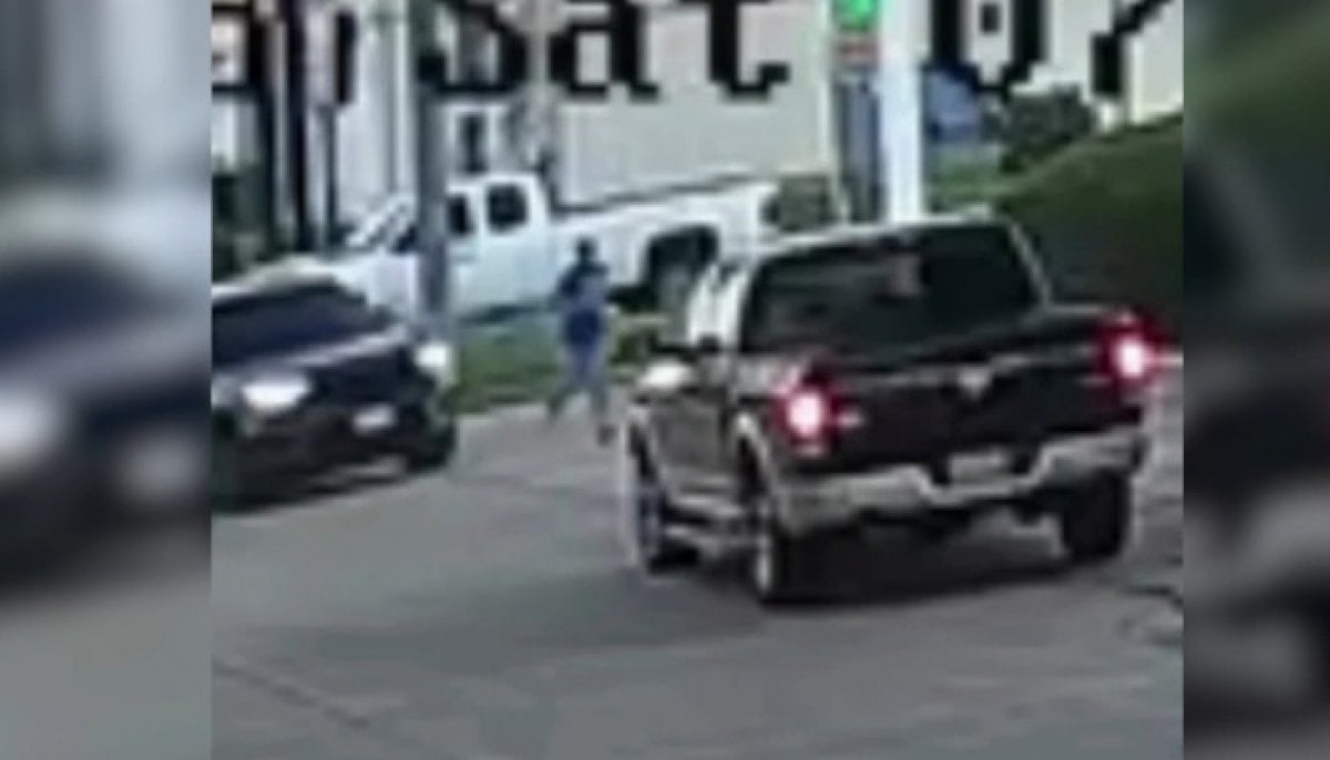 ICE agent caught on camera hitting man with vehicle during Houston operation