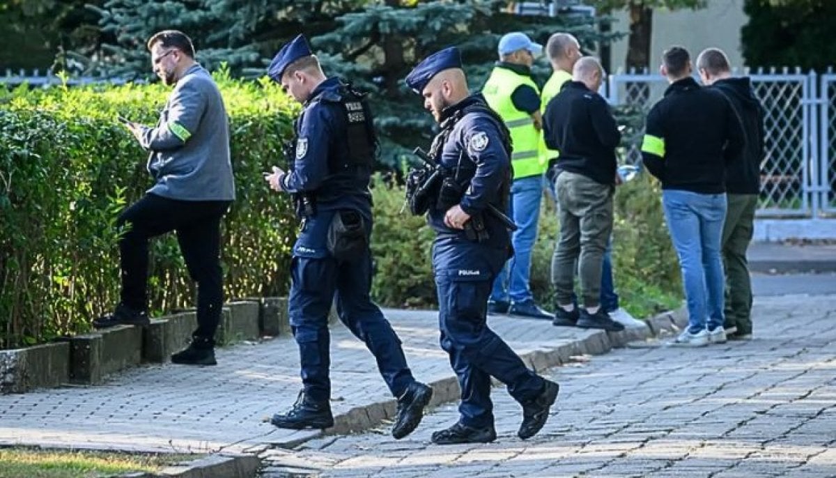 Poland deploys thousands of police officers to schools following spate of stabbing attacks
