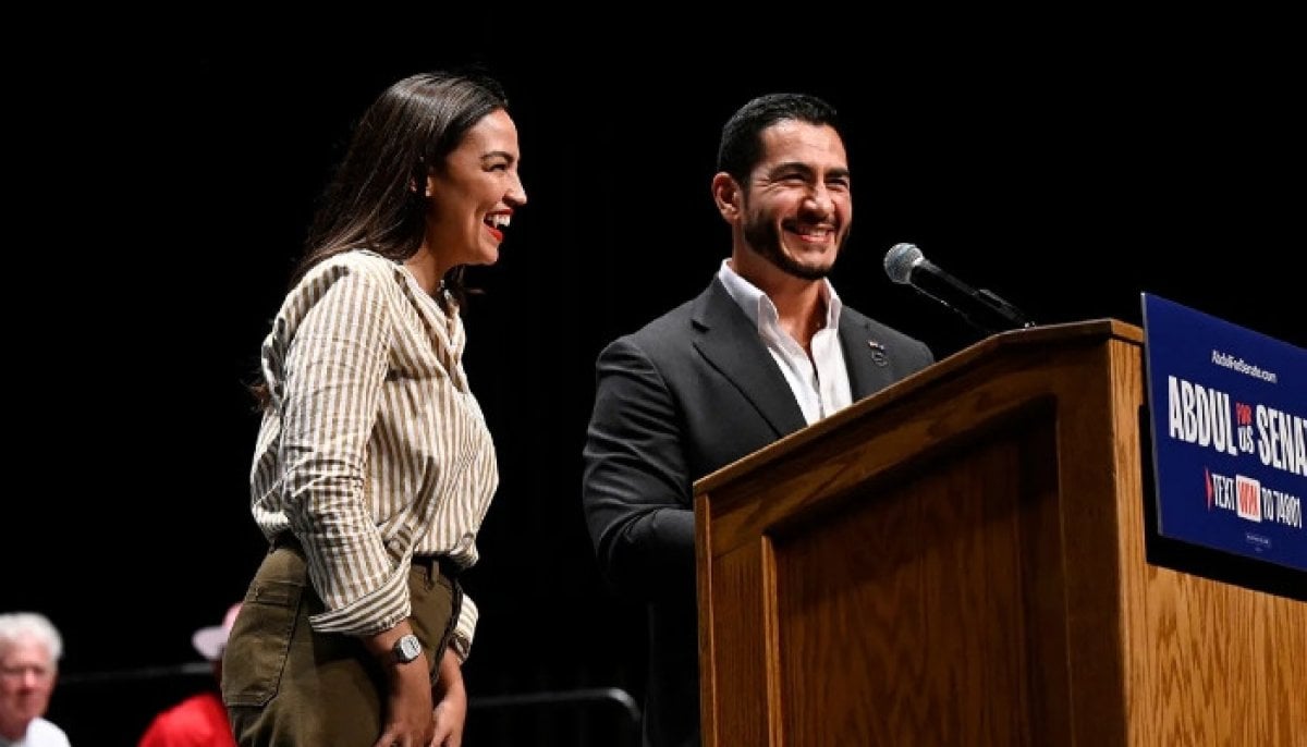 AOC calls for political unity while campaigning for Abdul El-Sayed in Michigan