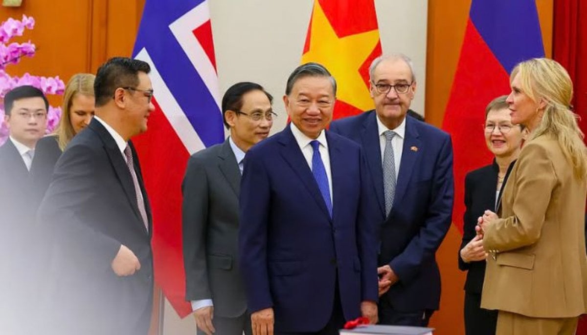 Vietnam signs free trade agreement with EFTA nations including Switzerland and Norway