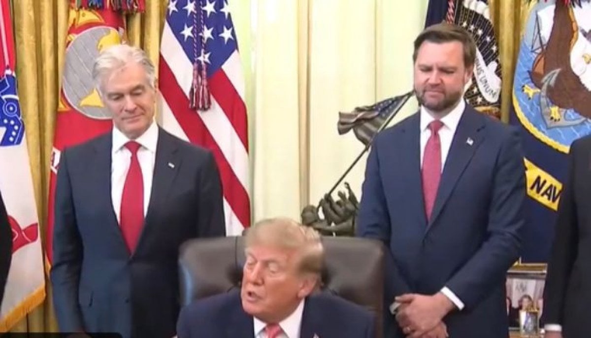 JD Vance faces a balancing act between Trump loyalty and 2028 ambitions