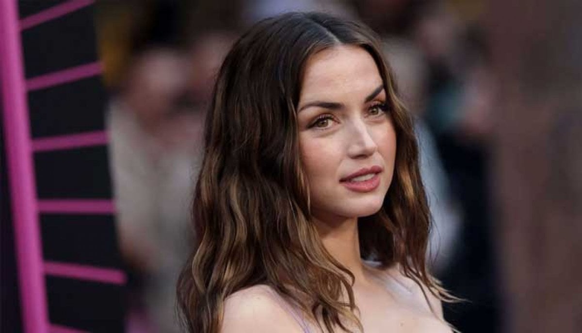 Ana de Armas spotted with unknown old man?