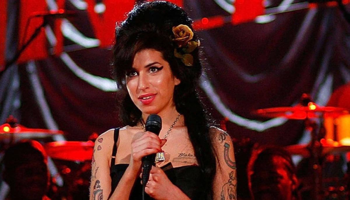 Amy Winehouse receives emotional tribute as album marks 20th anniversary 