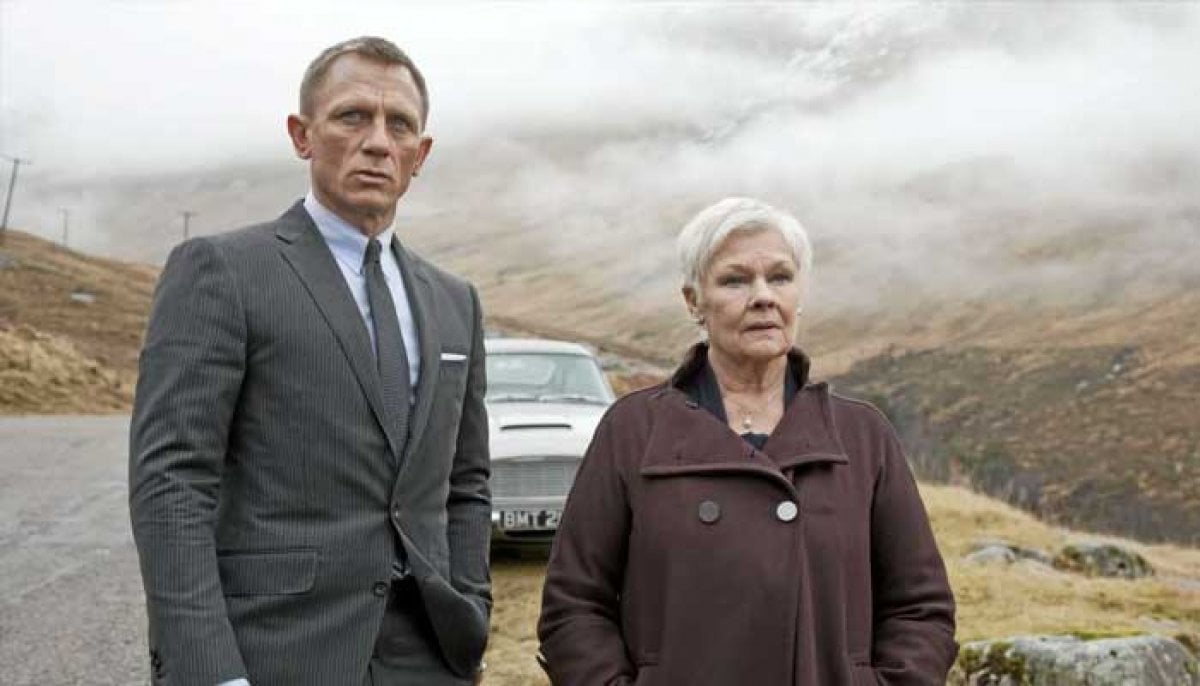 'James Bond' actress shares heartbreaking news 