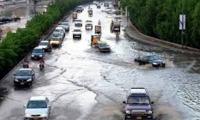 Five electrocuted as rain wreaks havoc in Karachi again