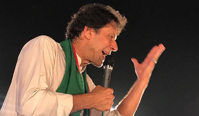 Imran says he will not spare Zardari
