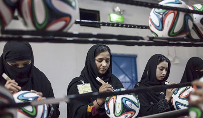 Pakistan takes pride in producing World Cup 2018 footballs