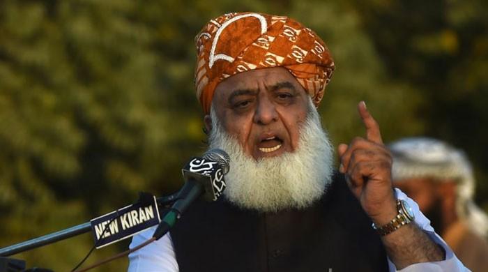 Azadi March: Will Fazl live up to agreement or follow in PTI’s footsteps?