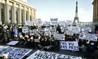 Demonstrators decry French bill to curb police images
