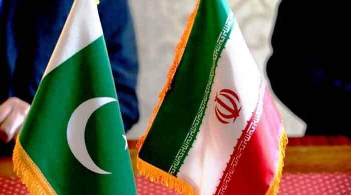Iran, Pakistan open third cross-border market