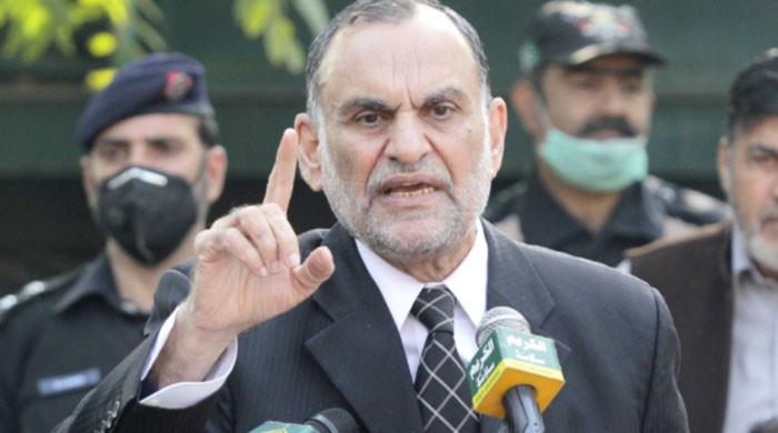 Dharki train tragedy: Azam Swati suspends six negligent officers - Vimarsana News