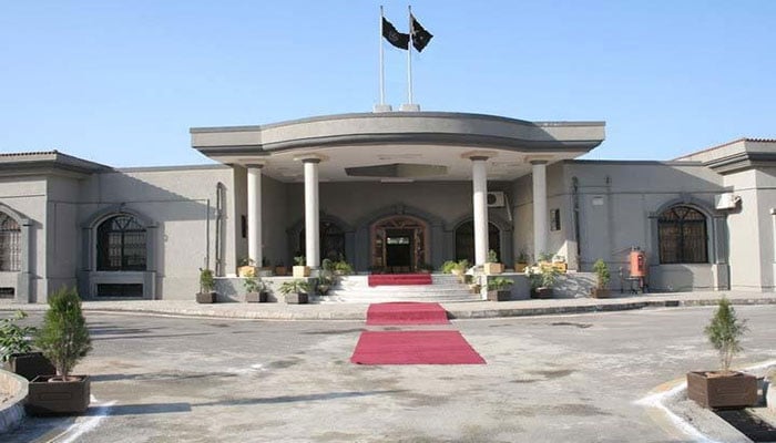 IHC restores lawyers licences in court building attack case