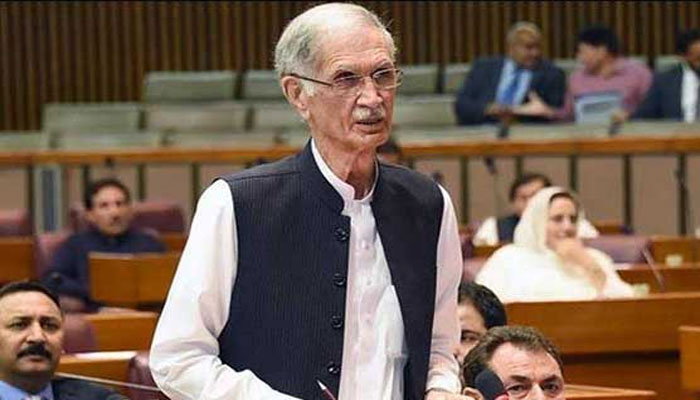 Khattak challenges opposition on poverty in KP