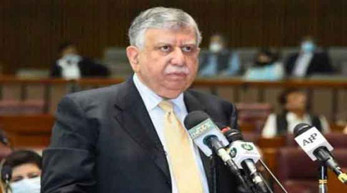 Govt ready to negotiate charter of economy with opposition: Tarin - Vimarsana News