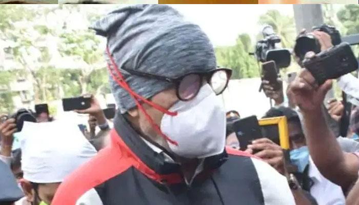 Amitabh attends Dilip’s funeral