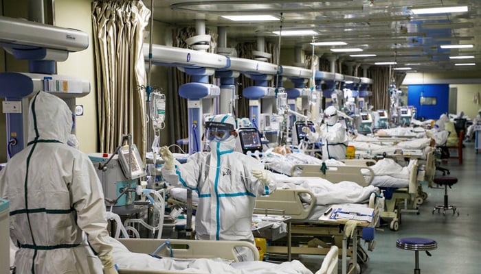 Karachi hospitals brim over with corona patients