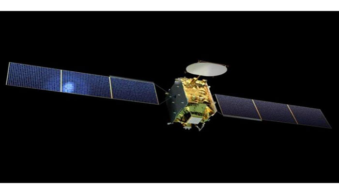 First re-progammable  satellite set to launch