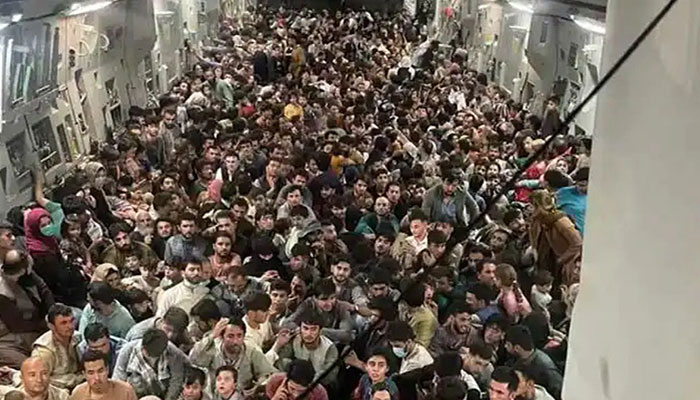 US steps up evacuation from Kabul