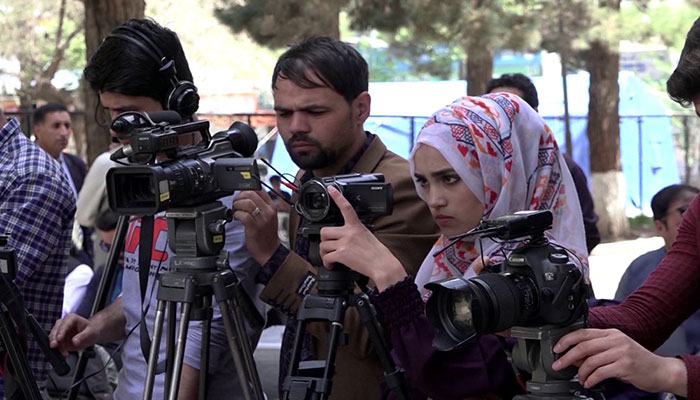IFJ receives over 2,000 applications from Afghan journalists for evacuation