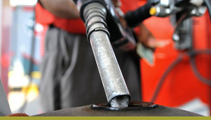 Govt slashes petrol, diesel prices by Rs1.5 per litre