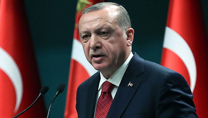 Erdogan speaks with UAE crown prince over strained ties