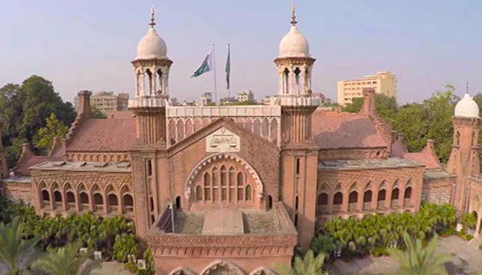 LHC orders govt to punish industries causing pollution