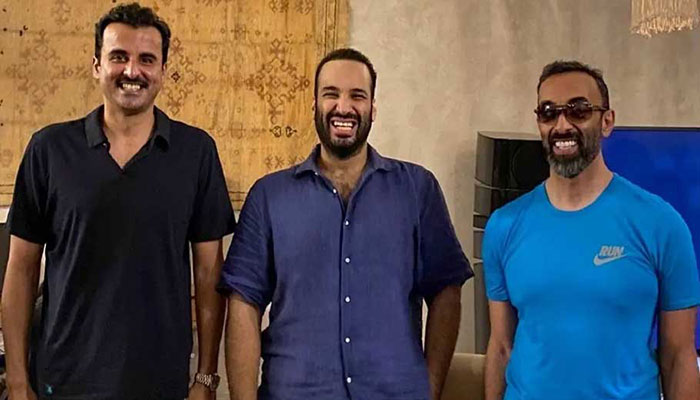 Qatar emir, Saudi crown prince, UAE NSA have a brotherly gathering