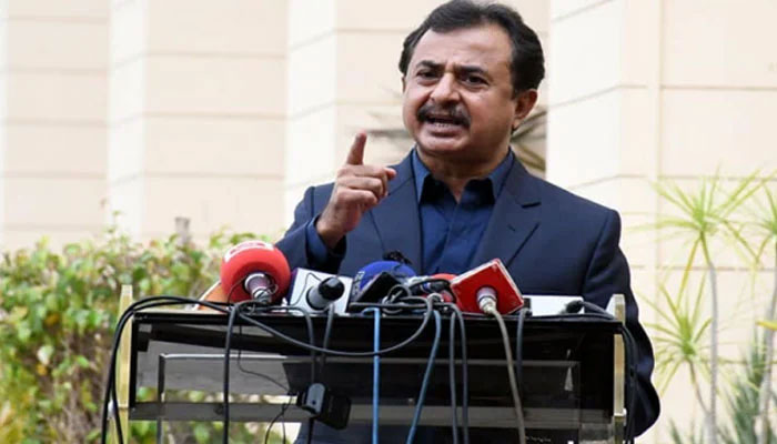 Opposition leader asks Sindh govt when it will buy buses for Karachi
