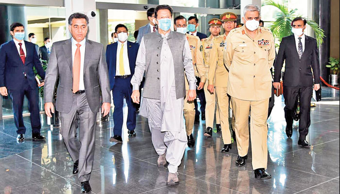 Civil-military leadership meets at ISI HQ
