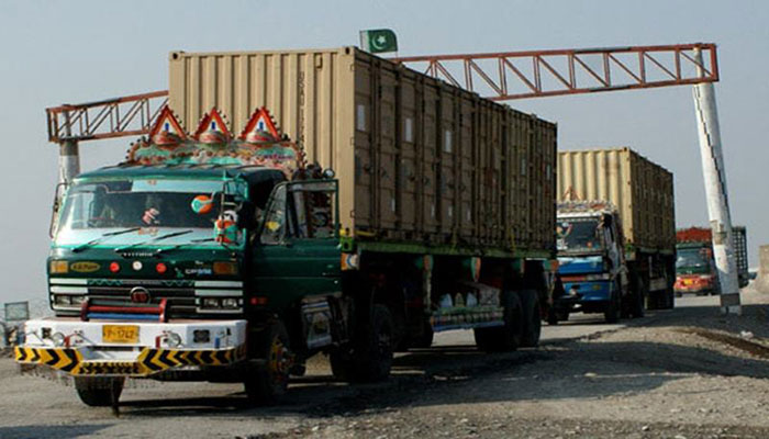 Eight trucks with smuggled goods seized in Lahore