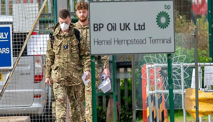 British army to help deliver petrol from tomorrow