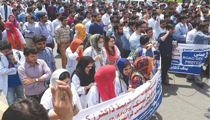 MDCAT issue: Doctors protest spreads across country